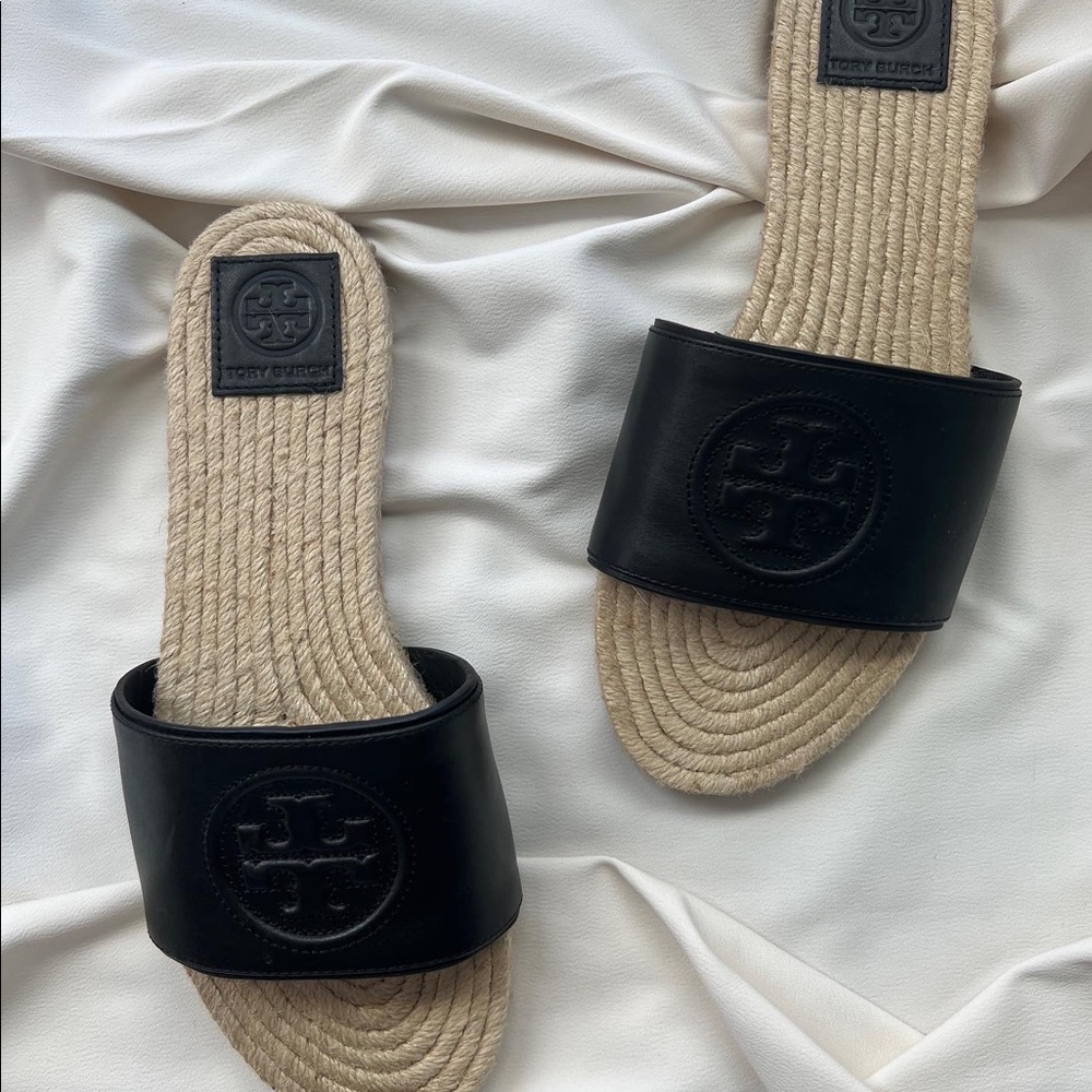 Black Straw Tory Burch Sandals